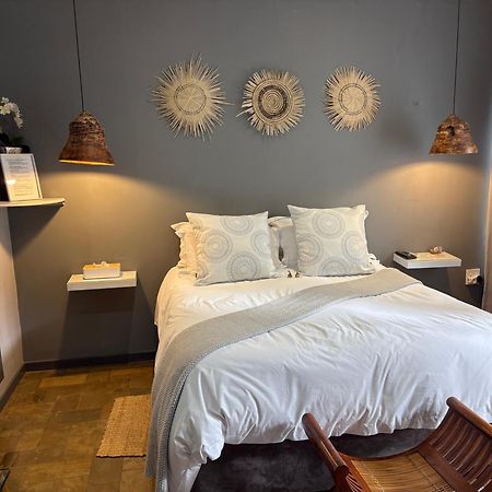 Luxury Upmarket Guesthouse 20 On 4Th Рюстенбург Экстерьер фото