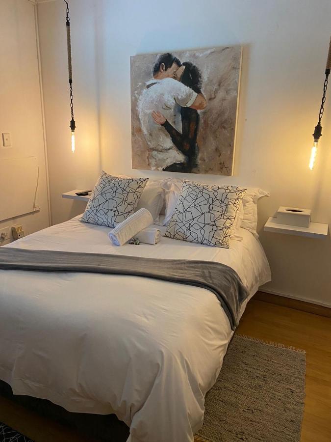 Luxury Upmarket Guesthouse 20 On 4Th Рюстенбург Экстерьер фото