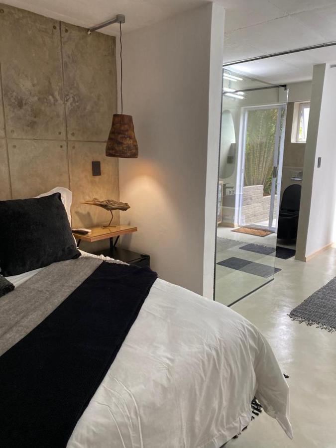 Luxury Upmarket Guesthouse 20 On 4Th Рюстенбург Экстерьер фото