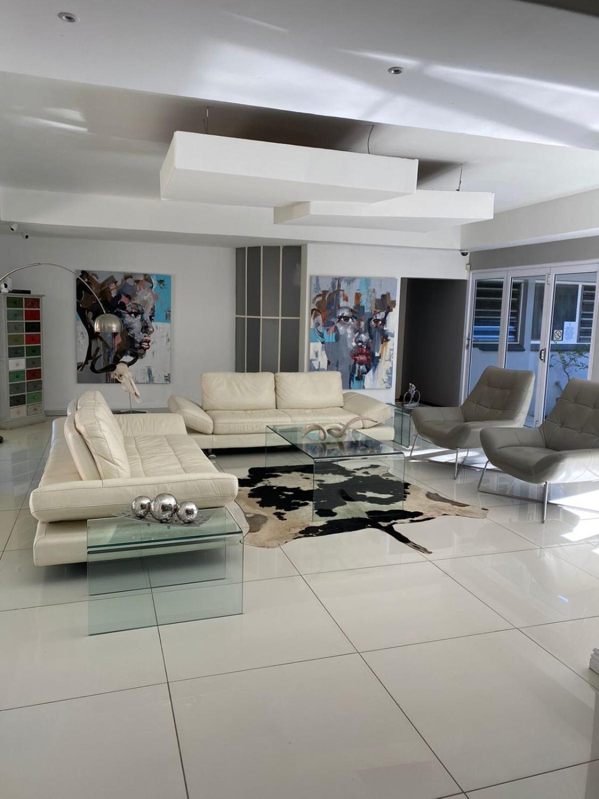 Luxury Upmarket Guesthouse 20 On 4Th Рюстенбург Экстерьер фото