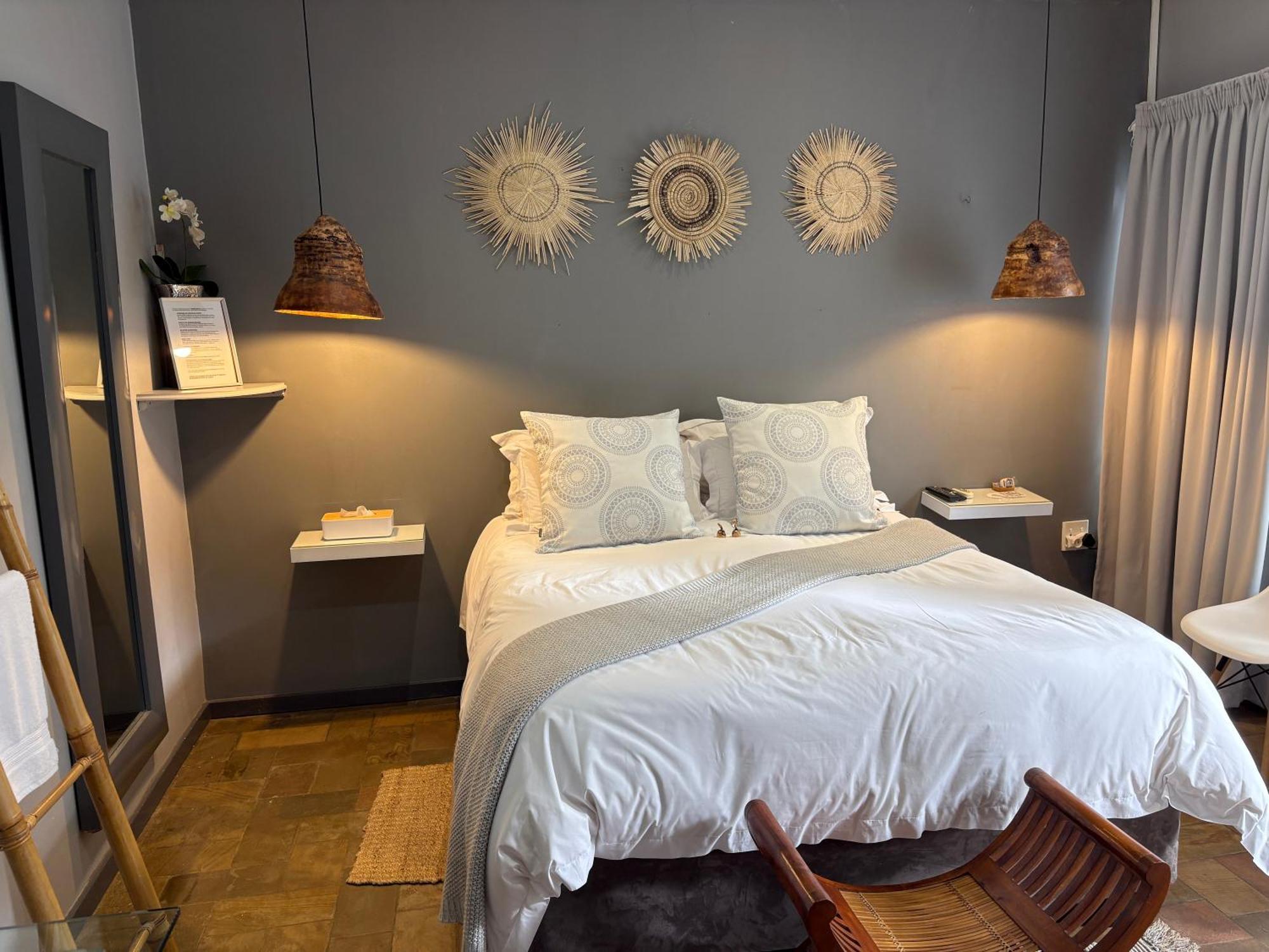 Luxury Upmarket Guesthouse 20 On 4Th Рюстенбург Экстерьер фото
